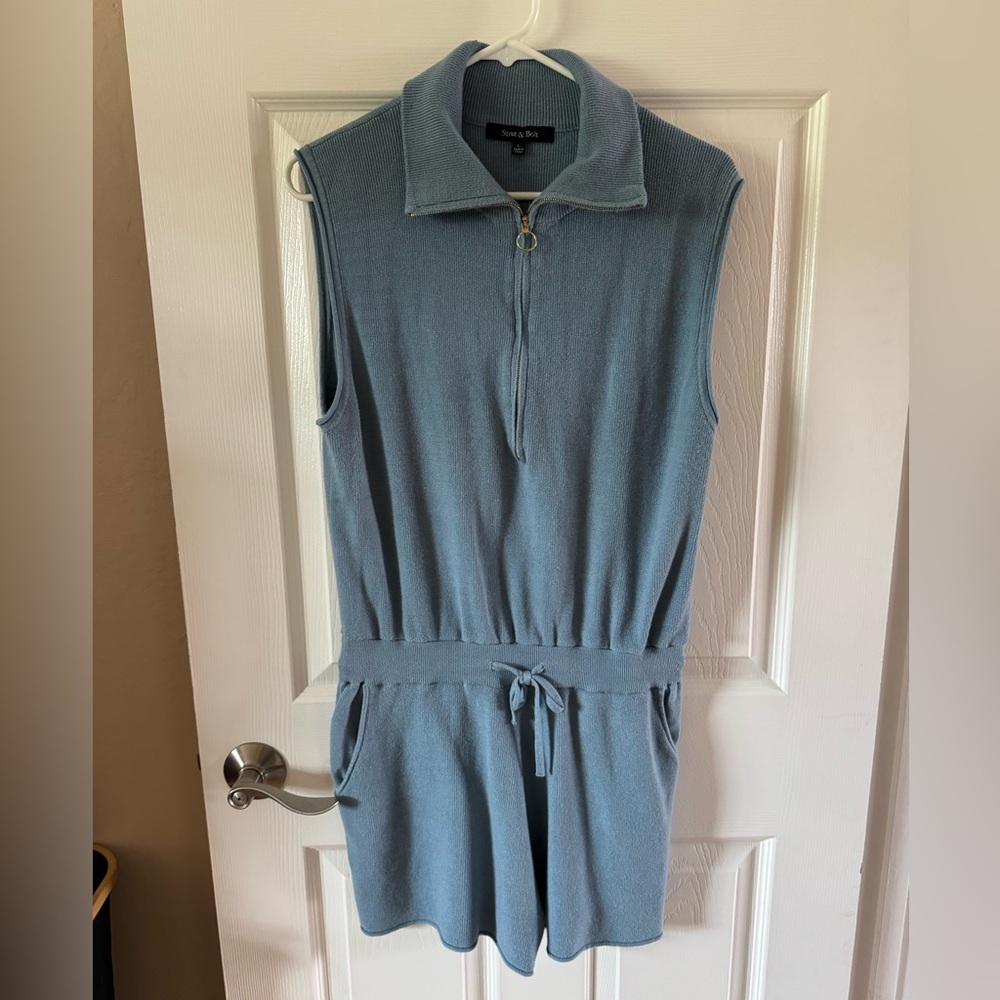 Strut & Bolt Knit Blue Sleeveless Half Zip Romper Size‎ Large - Picture 2 of 8